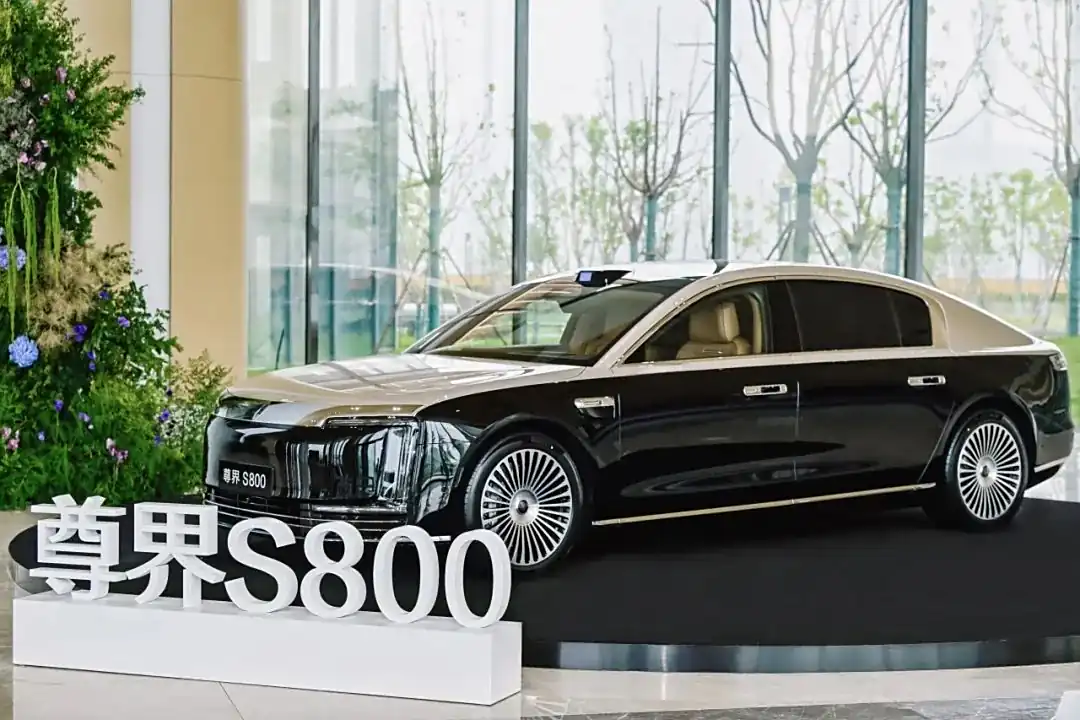 伯乐配资 鸿蒙智行尊界 S800 汽车首月交付超 1000 辆